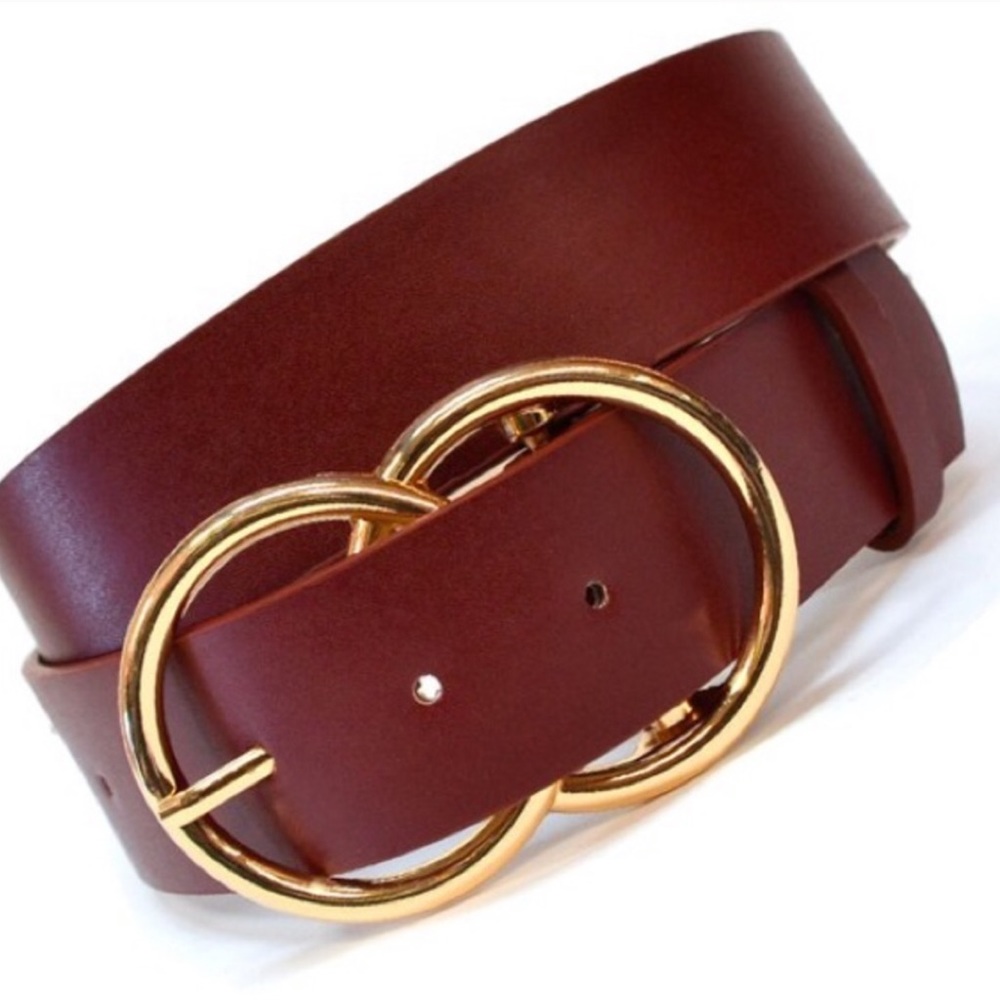 ‼️LAST THREE‼️Vegan leather double O belt!